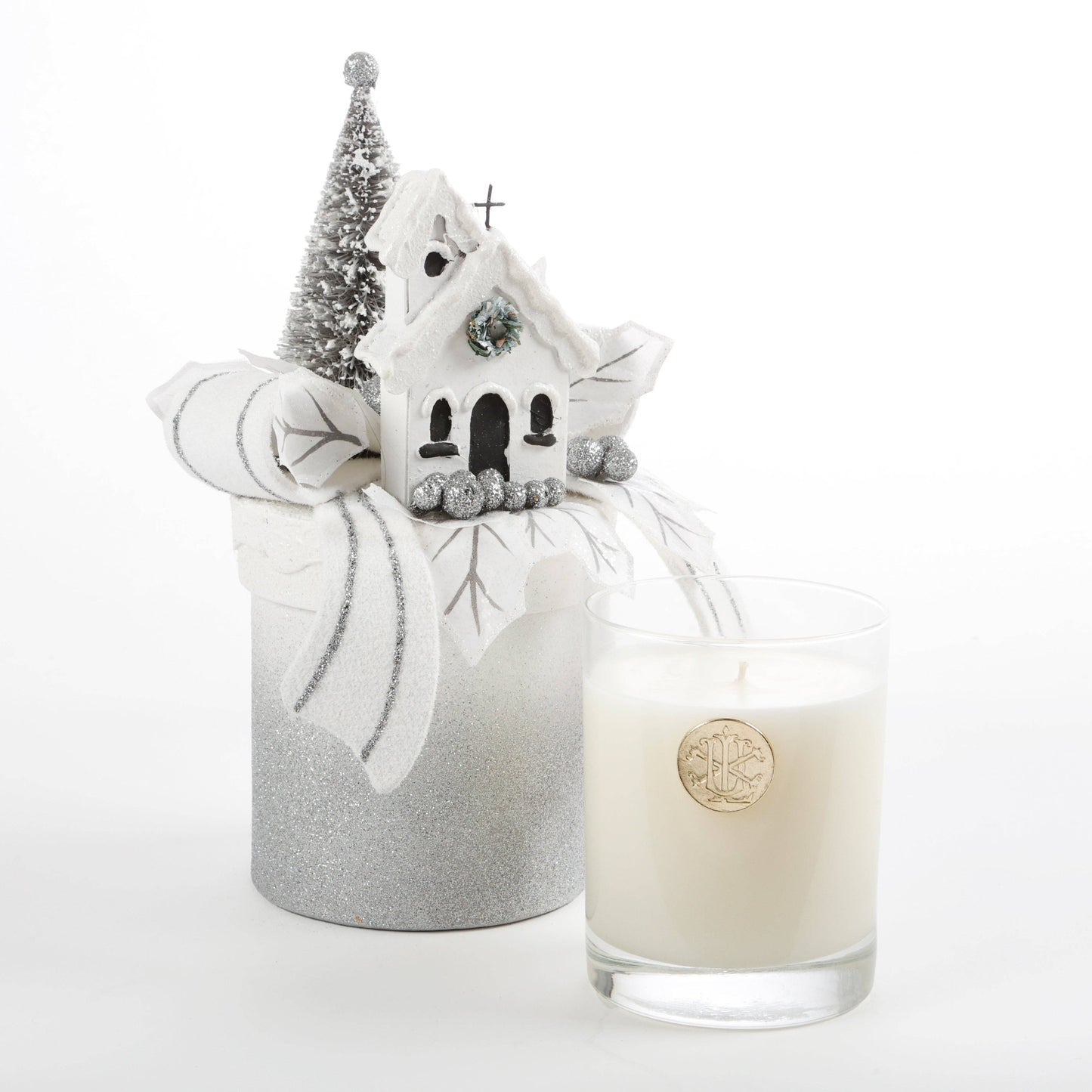 WHITE CHRISTMAS 14 OZ GIFT BOX CANDLE MIN 6