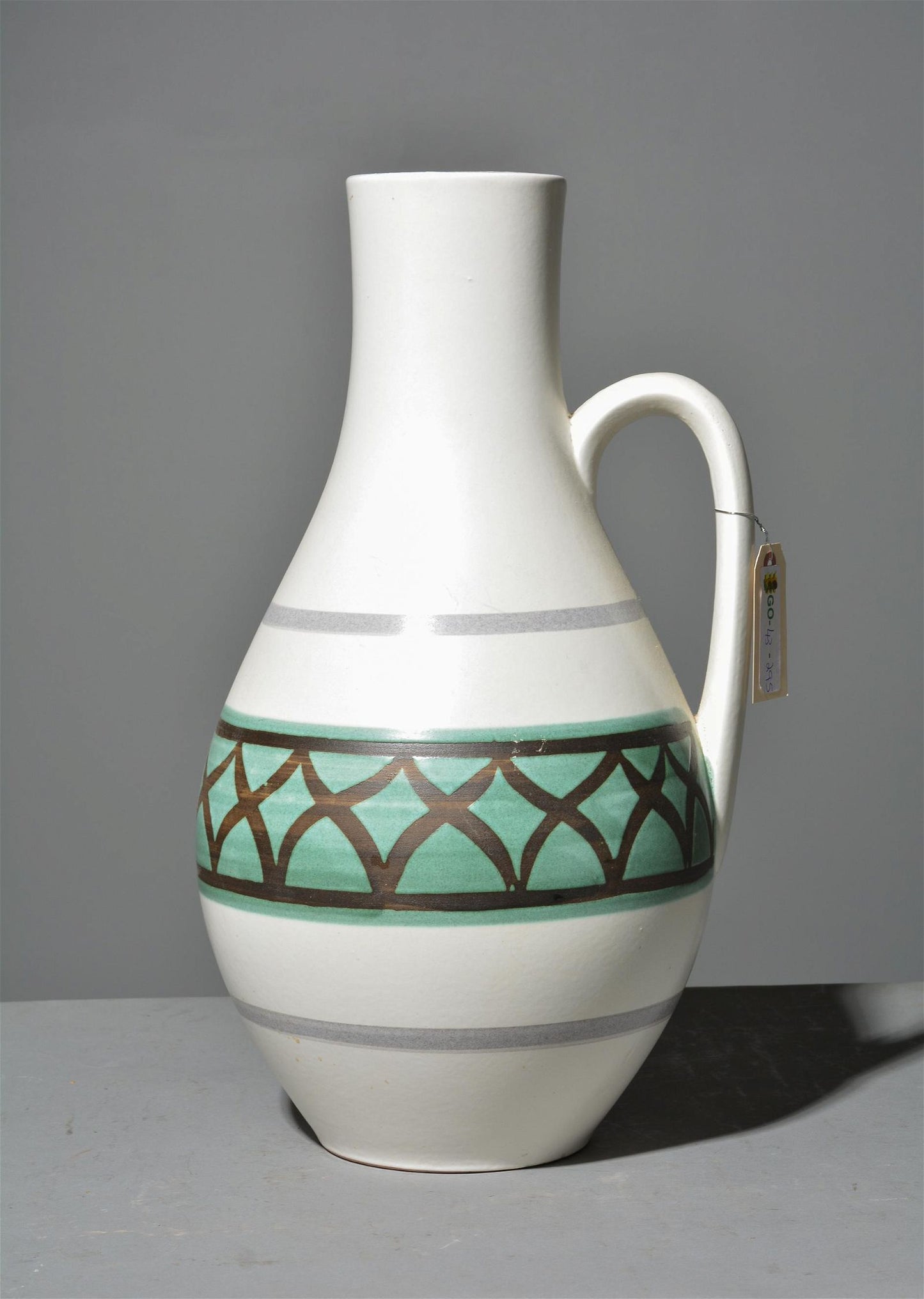 Austrian Pitcher 20h