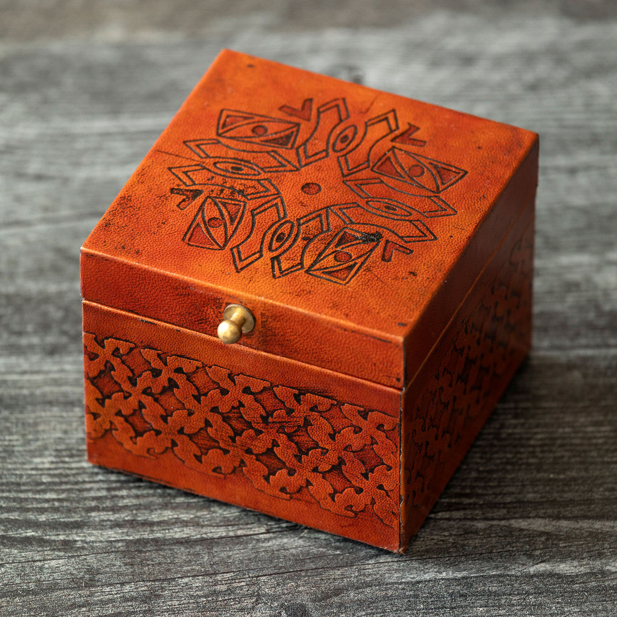 Leda Leather Box