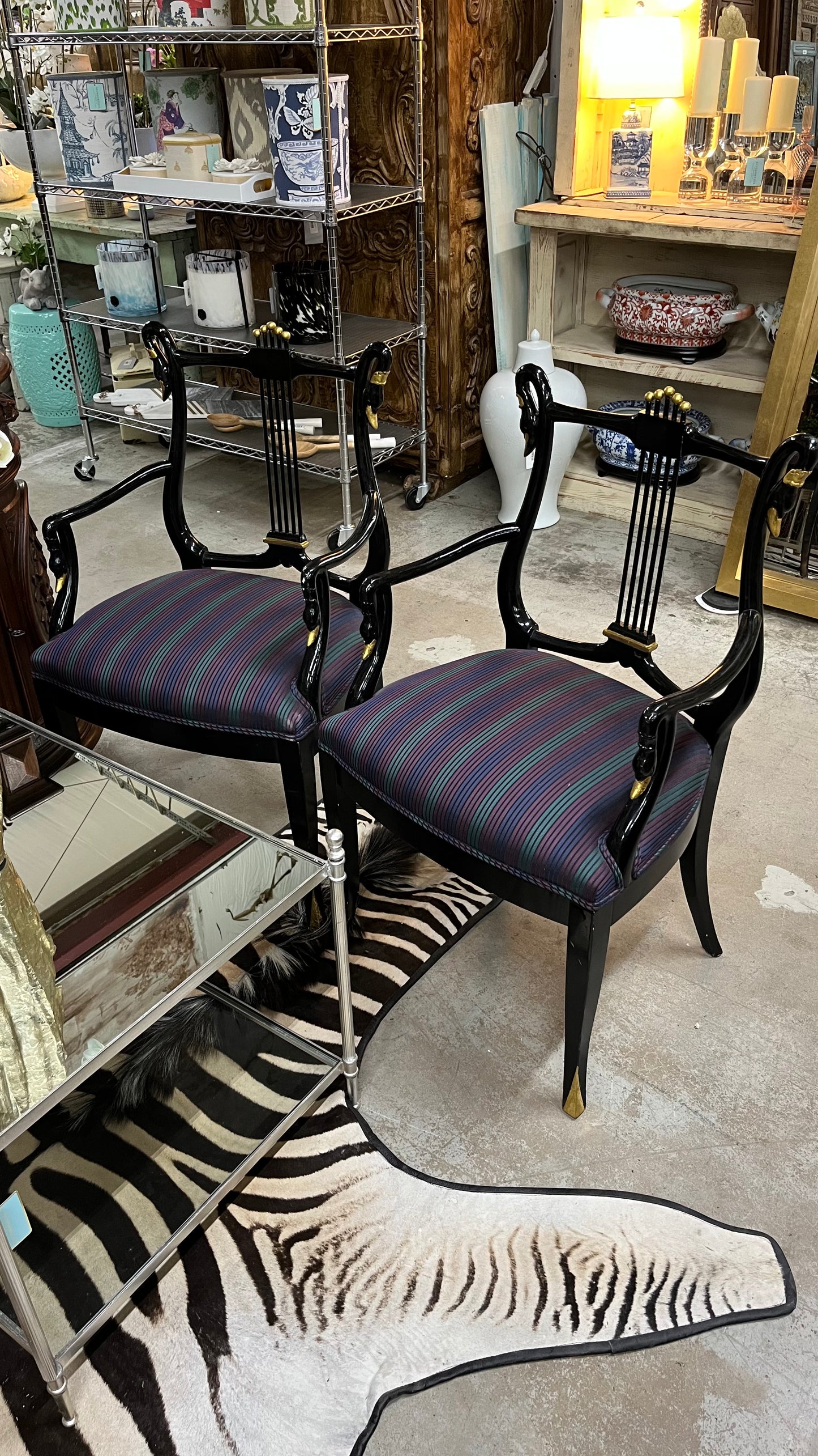 PAIR Swan Chairs 20x22x38h