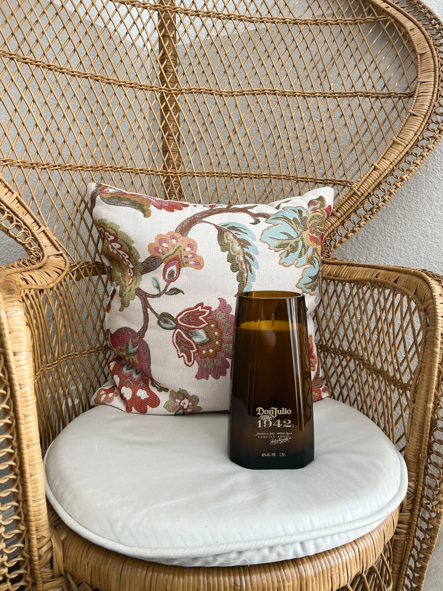 Recycled 1942 Candle: Amber/Sandalwood/Leather / Large