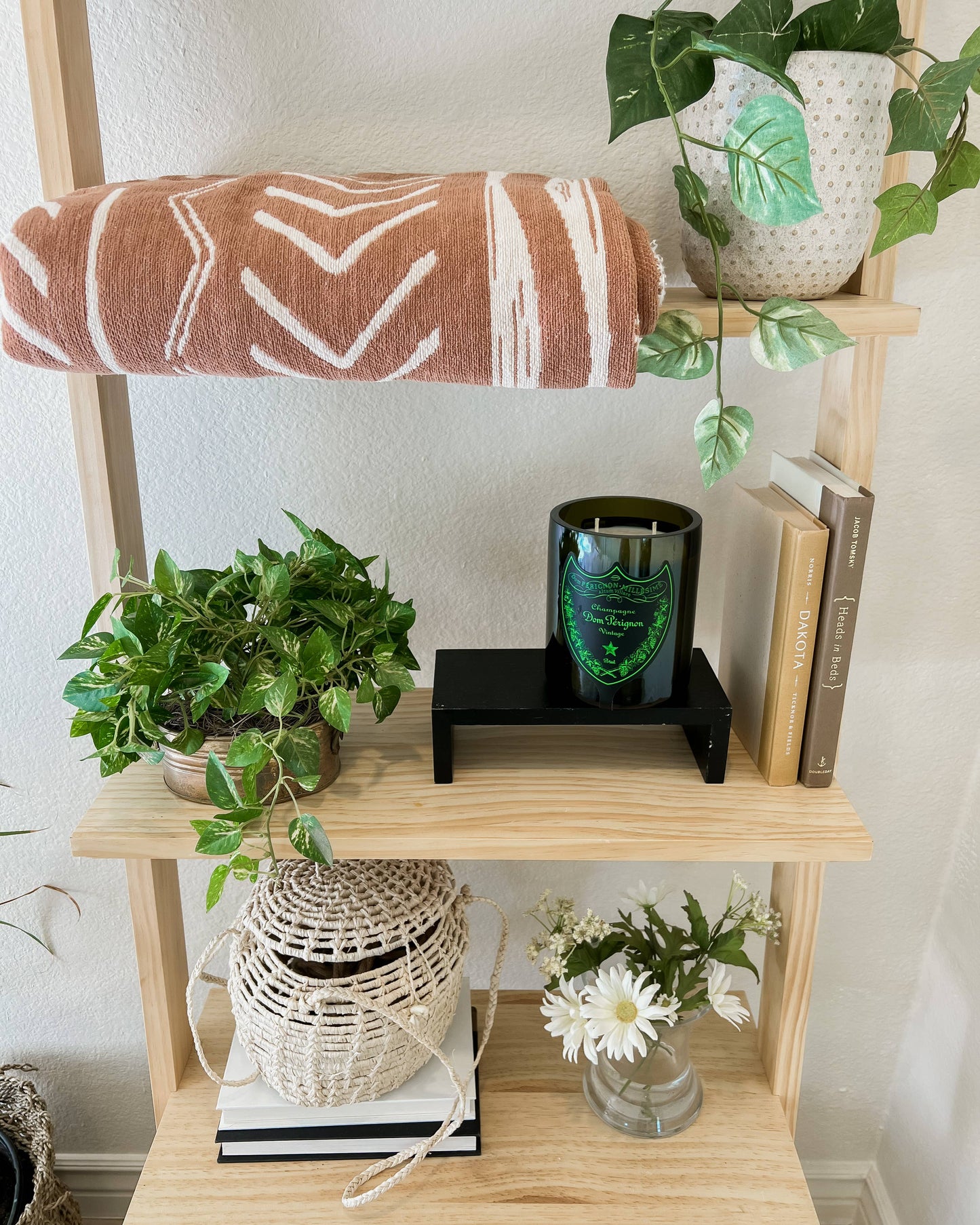 Recycled Dom Luminous Candle: Amber/Sandalwood/Leather