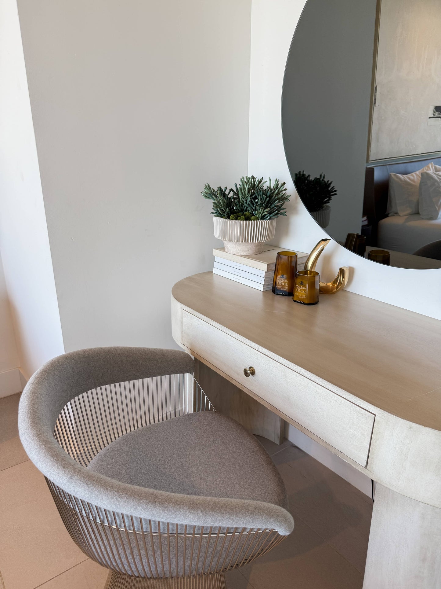 Recycled 1942 Candle: Amber/Sandalwood/Leather / Large