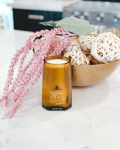 Recycled 1942 Candle: Amber/Sandalwood/Leather / Large