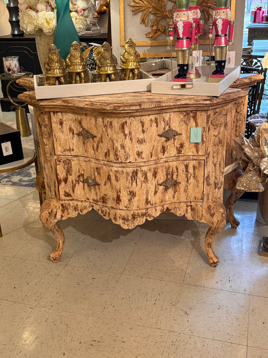 Painted Commode 26x52x35h