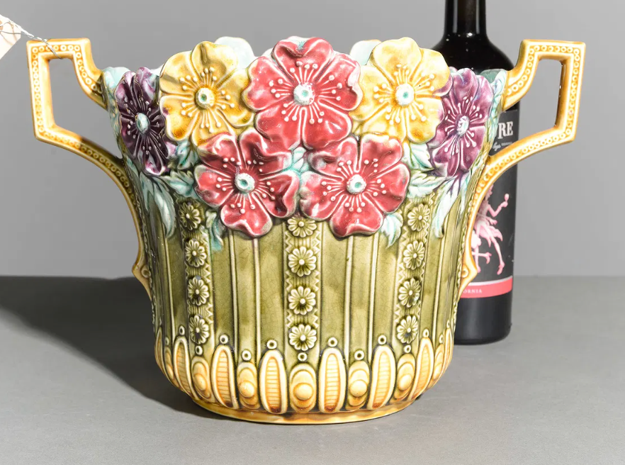 French Majolica Jardeniere13.5x10x9"h