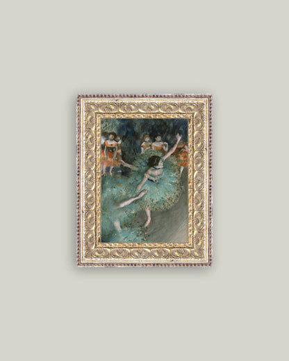 Swaying Dancer in Green: 5x7