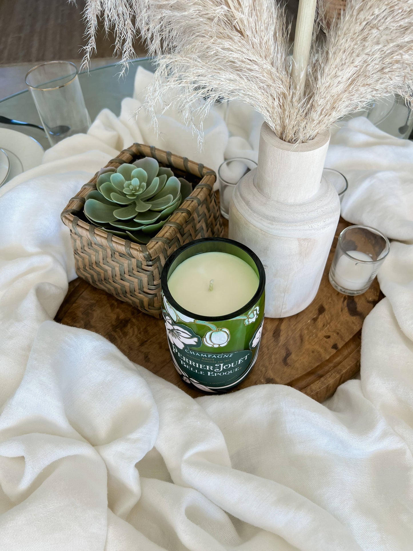 Recycled PJ Belle Candle: Amber/Sandalwood/Leather