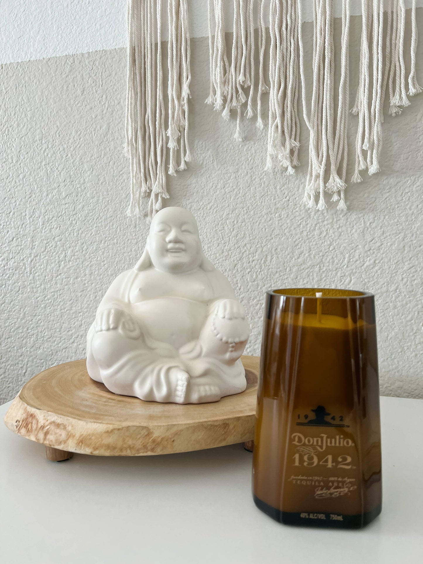 Recycled 1942 Candle: Amber/Sandalwood/Leather / Large