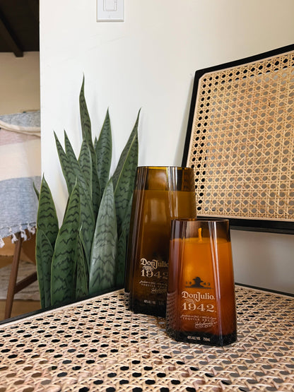 Recycled 1942 Candle: Amber/Sandalwood/Leather / Large