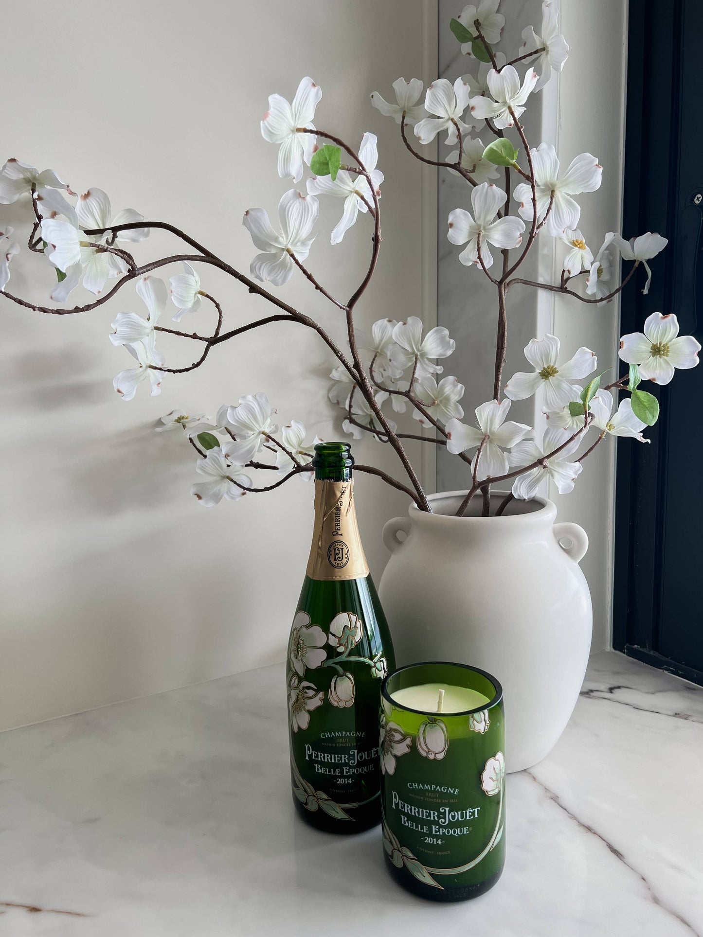 Recycled PJ Belle Candle: Amber/Sandalwood/Leather