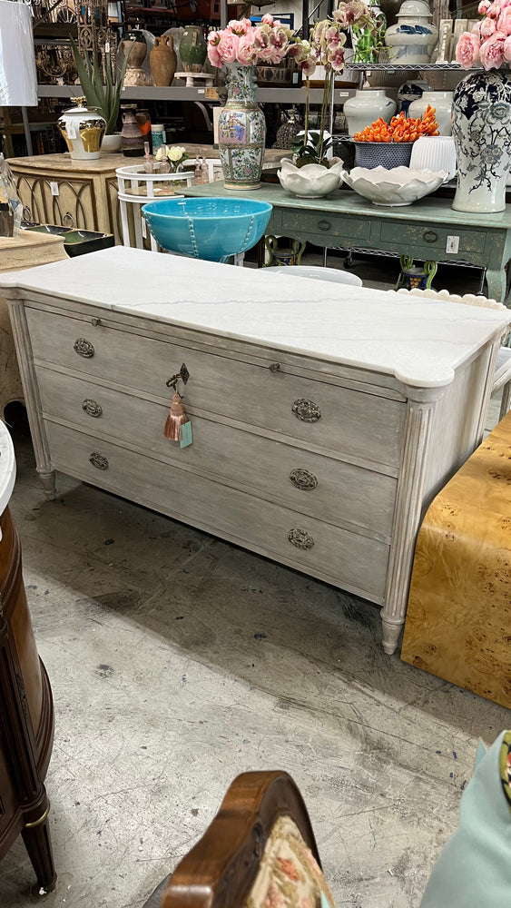 Marble Top LG Chest 58x22x31h